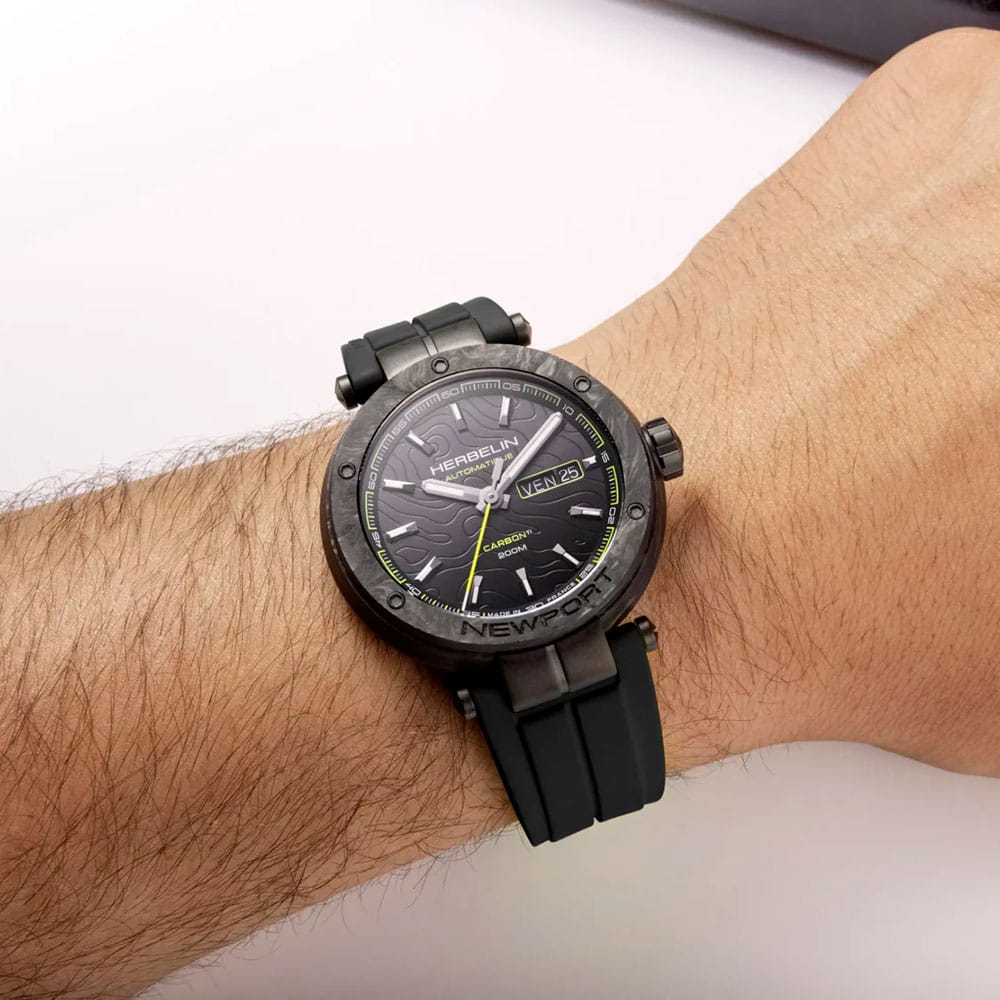 Оригинальные часы Herbelin Herbelin Newport 1788CTN14CA механические калибр механизма sellita sw220-1 общий вид