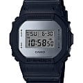 Casio Casio G-Shock DW-5600BBMA-1 DW-5600 DW-5600BBMA-1E электронные мужские часы серебристый циферблат, браслет пластик — вид спереди