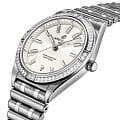 Breitling Breitling Chronomat Automatic 36 A10380591A1A1 , наручные женские часы фото под углом