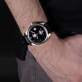 Swiss Military by Chrono Swiss Military by Chrono Сверхточные SM30200.10 кварцевые мужские часы часы крупный план черный циферблата