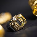 Casio Casio G-Shock GM-6900G-9 электронные мужские часы часы крупный план золотой циферблата