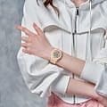 Casio Casio G-Shock GMD-B300-4DR (GMD-B300-4) , наручные женские часы фото под углом