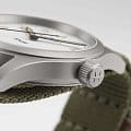 Hamilton Hamilton Khaki Field Quartz 33mm H69301910 кварцевые мужские часы часы крупный план белый циферблата