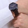 Armani Exchange AX2446 мужские часы застежка крупным планом