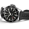 Hamilton H82515330 наручные мужские часы застежка крупным планом