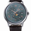 Orient Orient Sun & Moon RA-AK0805E  RA-AK0805E механические мужские часы зеленый циферблат, браслет кожаный — вид спереди