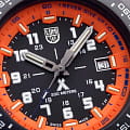 Luminox XB.3739 мужские часы застежка крупным планом