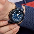 Casio Casio Pro Trek PRG-600YB-2 кварцевые мужские часы часы крупный план синий циферблата