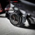 Hamilton H77845330 наручные мужские часы застежка крупным планом
