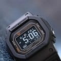 Casio Casio G-Shock DW-H5600-1DR спортивные наручные часы, вид спереди