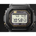 Casio MRG-B5000R-1 мужские часы застежка крупным планом