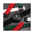Maserati R8871648005 наручные мужские часы застежка крупным планом