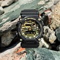 Casio GA-900AG-1AER мужские часы застежка крупным планом