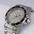 Jacques Lemans Jacques Lemans Hybromatic 1-2170H, hybromatic австрия мужские часы на браслете нержавеющая сталь боковой вид