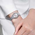 Часы Citizen Eco-Drive EW2318-73A фото 2