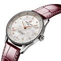 Breitling Breitling Navitimer Automatic 32 A77320E61A2P2 , наручные мужские часы фото под углом