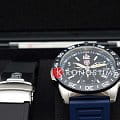 Luminox XS.3143.SET мужские часы застежка крупным планом