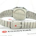 Casio LA670WEA-7E женские часы застежка крупным планом