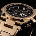 Casio Casio G-Shock Premium MTG-G1000RG-1A MTG, наручные мужские часы фото под углом