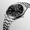 Longines L27934596 наручные мужские часы застежка крупным планом