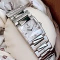 Tissot Tissot T090 T-LADY T02 T090.310.11.116.00 t-lady швейцарские женские часы на браслете нержавеющая сталь боковой вид
