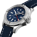 Breitling Breitling Avenger Automatic GMT 45 A32395101C1X1 , наручные мужские часы фото под углом