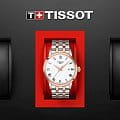 Tissot T1294102201300 наручные мужские часы застежка крупным планом