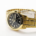 Seiko Seiko 5 Regular SNKK22K1, 5 regular япония мужские часы на браслете сталь c pvd покрытием боковой вид
