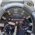 Casio Casio G-Shock GWF-A1000RN-8A электронные мужские часы часы крупный план синий циферблата