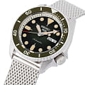 Seiko Seiko 5 Sports SRPD75K1 механические мужские часы часы крупный план зеленый циферблата