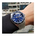 Orient AA02002D мужские часы застежка крупным планом