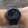 Casio Casio G-Shock DW-6900MS-1, g-shock япония мужские часы на браслете пластик боковой вид
