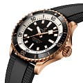Breitling Breitling Superocean Automatic 42 R17375211B1S1 , наручные мужские часы фото под углом