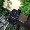 Casio AW-48HE-1A мужские часы застежка крупным планом