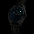 TAG Heuer TAG Heuer Carrera WAR201E.FC6292 механические мужские часы часы крупный план синий циферблата
