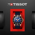 Tissot T1204073704100 наручные мужские часы застежка крупным планом