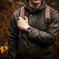 Casio GA-2200MFR-5AER мужские часы застежка крупным планом